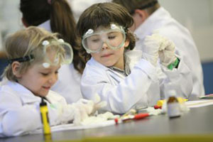 Пробирки и научные эксперименты: детская исследовательская лаборатория вновь откроется 1 июня на Воробьевых горах<br />
              