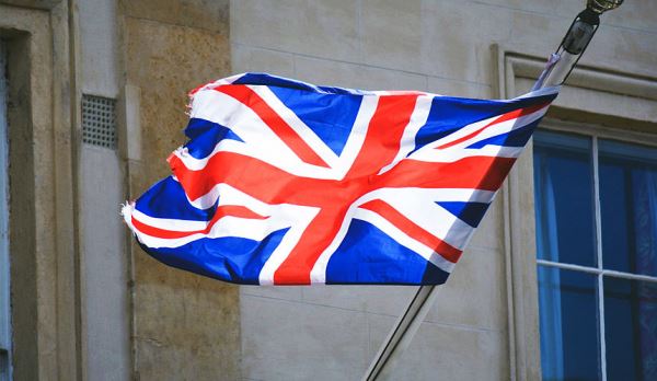 Великобритания закроет консульство в Петербурге через две недели