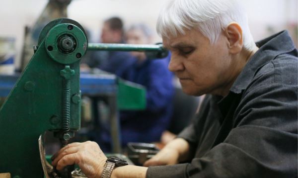 Пожилых россиян назвали подарком для работодателей