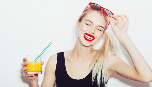 7 причин, по которым зубы не любят алкоголь
